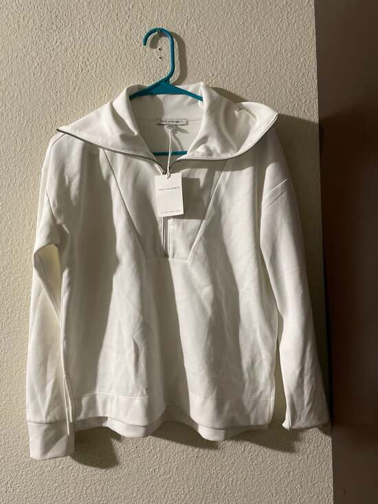 Free Assembly Tops - Free Assembly Women's Hip Pullover Sweatshirt in Cream, Size Small (4-6)